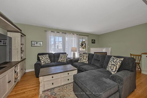 Photo 16 at 35 Monterey Drive, Nepean (Leslie Park), Ottawa