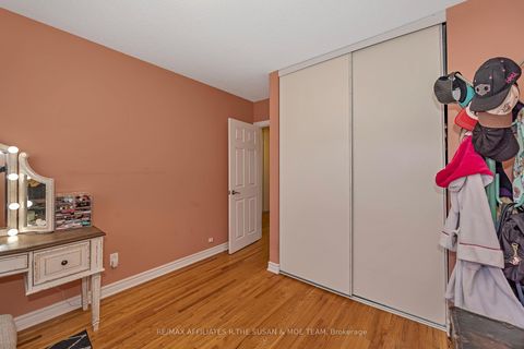 Photo 27 at 35 Monterey Drive, Nepean (Leslie Park), Ottawa