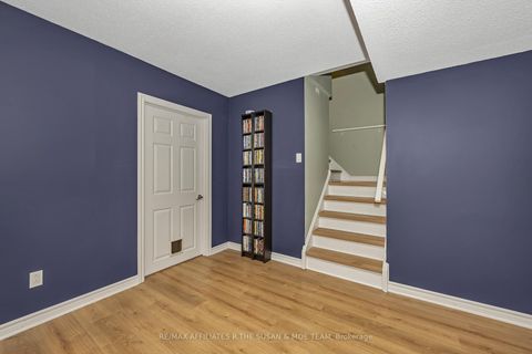 Photo 31 at 35 Monterey Drive, Nepean (Leslie Park), Ottawa