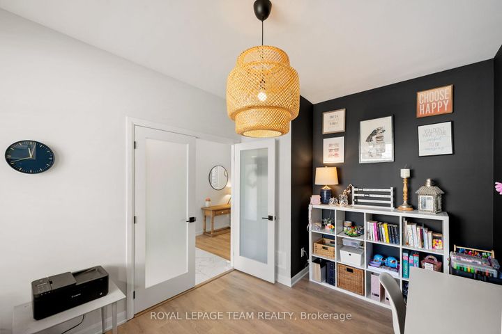 Photo 6 at 98 RALPH ERFLE Way, Nepean (Half Moon Bay), Ottawa