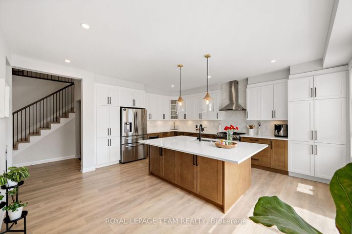 Photo 16 at 98 RALPH ERFLE Way, Nepean (Half Moon Bay), Ottawa