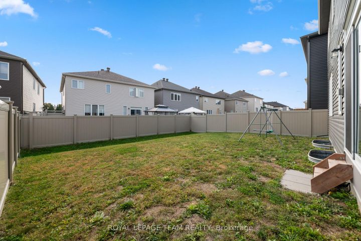 Photo 36 at 98 RALPH ERFLE Way, Nepean (Half Moon Bay), Ottawa