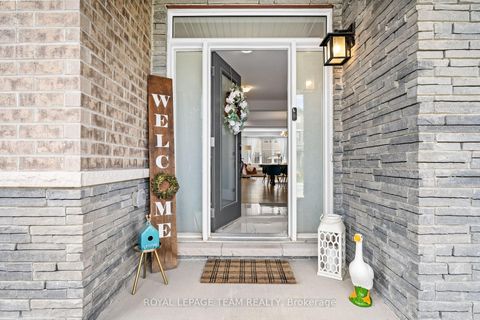 Photo 2 at 98 RALPH ERFLE Way, Nepean (Half Moon Bay), Ottawa