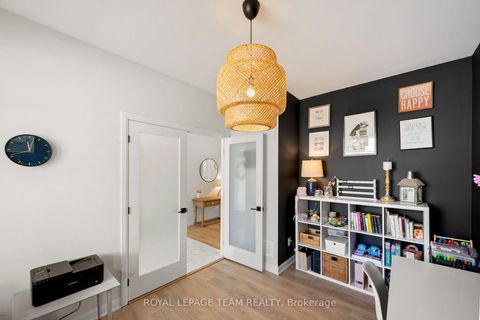 Photo 6 at 98 RALPH ERFLE Way, Nepean (Half Moon Bay), Ottawa