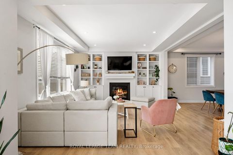 Photo 13 at 98 RALPH ERFLE Way, Nepean (Half Moon Bay), Ottawa