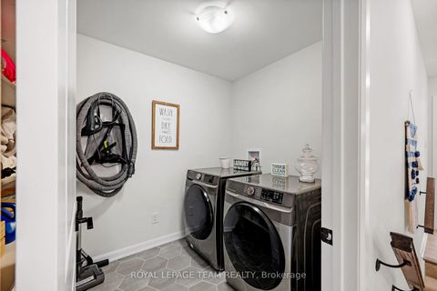 Photo 20 at 98 RALPH ERFLE Way, Nepean (Half Moon Bay), Ottawa