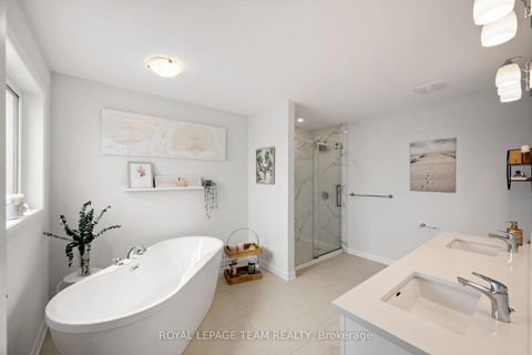 Photo 23 at 98 RALPH ERFLE Way, Nepean (Half Moon Bay), Ottawa