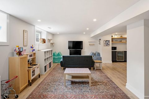 Photo 33 at 98 RALPH ERFLE Way, Nepean (Half Moon Bay), Ottawa