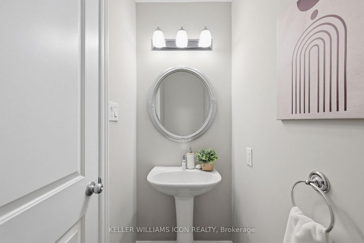 Photo 20 at 3379 Woodroffe Avenue, Nepean (Strandherd), Ottawa