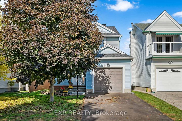 Photo 1 at 32 Peacock Crescent, Nepean (Cedargrove/Fraserdale), Ottawa