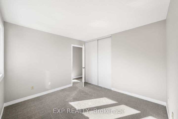 Photo 21 at 32 Peacock Crescent, Nepean (Cedargrove/Fraserdale), Ottawa