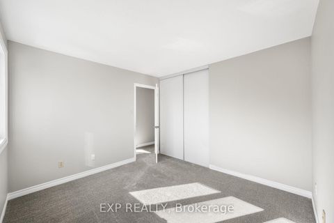 Photo 21 at 32 Peacock Crescent, Nepean (Cedargrove/Fraserdale), Ottawa