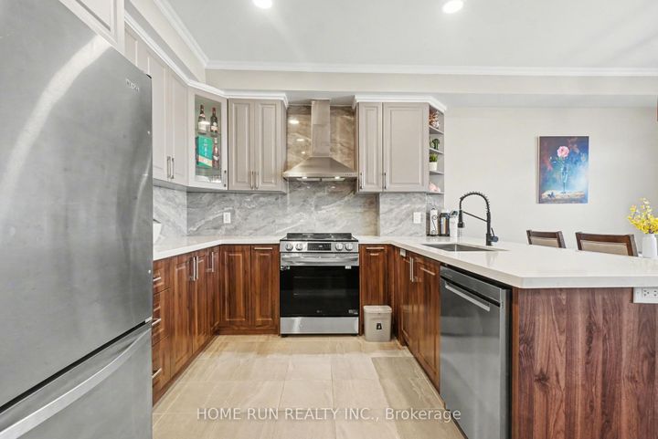 Photo 11 at 111 Mesa Drive, Nepean (Half Moon Bay), Ottawa