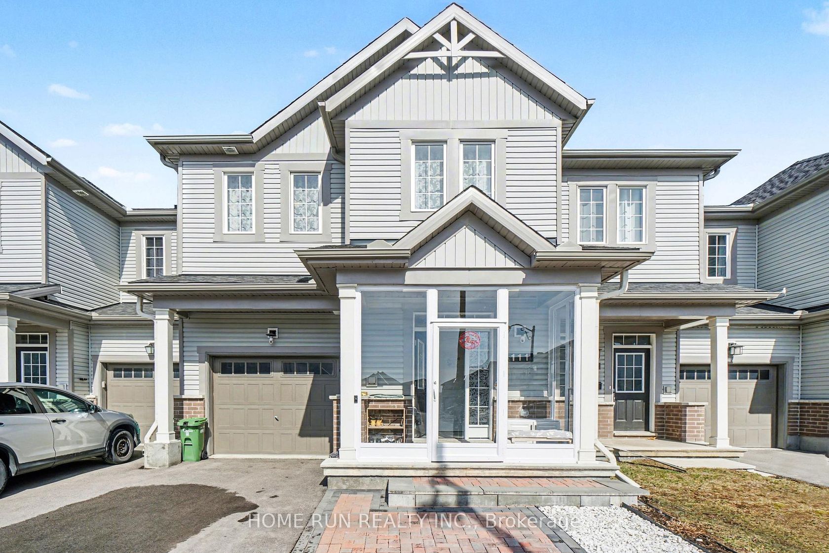 111 Mesa Drive, Nepean (Half Moon Bay), Ottawa 