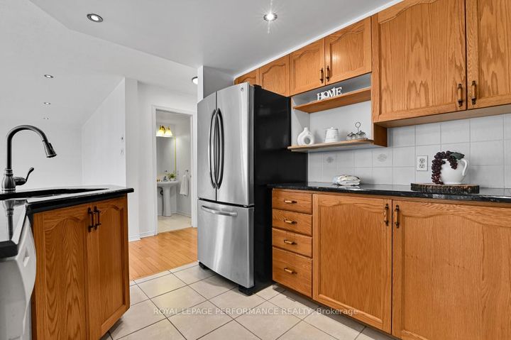 Photo 11 at 42 Jack Aaron Drive, Nepean (Craig Henry/Woodvale), Ottawa