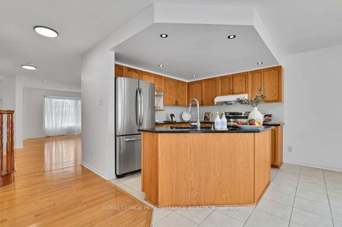 Photo 8 at 42 Jack Aaron Drive, Nepean (Craig Henry/Woodvale), Ottawa