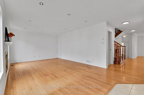 Photo 13 at 42 Jack Aaron Drive, Nepean (Craig Henry/Woodvale), Ottawa