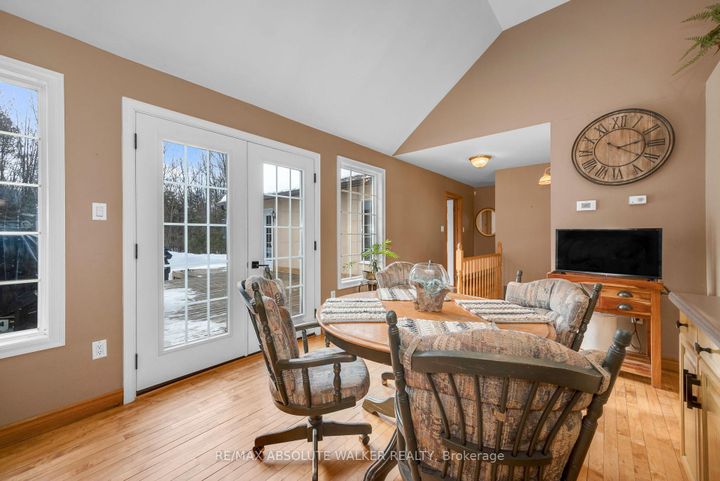 Photo 13 at 7681 Settler's Way, Nepean (Rideau Twp S of Reg Rd 6 W of Mccordick Rd.), Ottawa