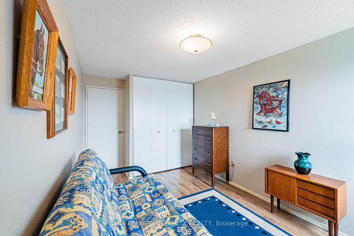 Photo 19 at 806 - 1356 Meadowlands Drive E, Nepean (Borden Farm/Stewart Farm/Carleton Heights/Parkwood Hills), Ottawa