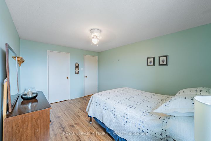 Photo 22 at 806 - 1356 Meadowlands Drive E, Nepean (Borden Farm/Stewart Farm/Carleton Heights/Parkwood Hills), Ottawa