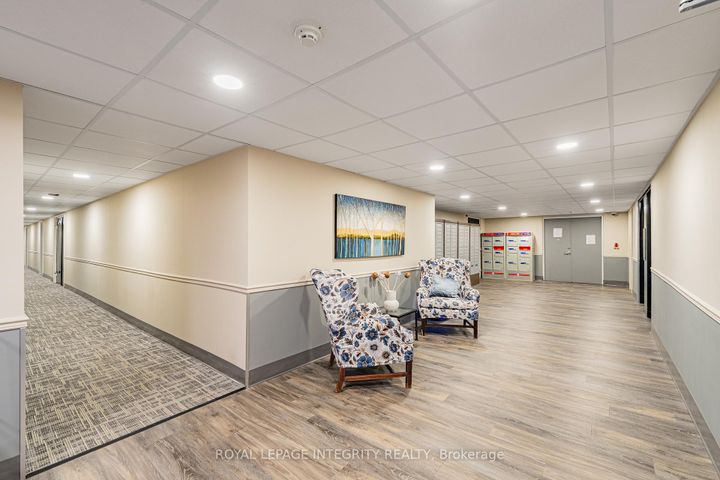 Photo 39 at 806 - 1356 Meadowlands Drive E, Nepean (Borden Farm/Stewart Farm/Carleton Heights/Parkwood Hills), Ottawa