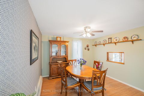Photo 11 at 806 - 1356 Meadowlands Drive E, Nepean (Borden Farm/Stewart Farm/Carleton Heights/Parkwood Hills), Ottawa