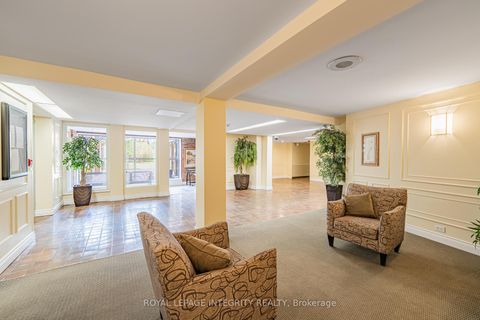 Photo 32 at 806 - 1356 Meadowlands Drive E, Nepean (Borden Farm/Stewart Farm/Carleton Heights/Parkwood Hills), Ottawa