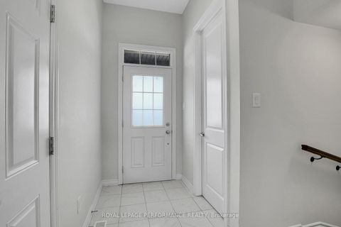 Photo 4 at 110 Main Halyard Lane, Nepean (Half Moon Bay), Ottawa