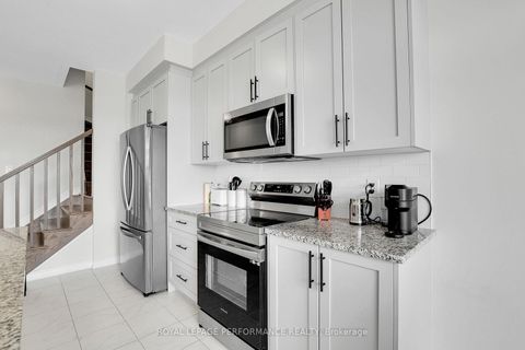Photo 9 at 110 Main Halyard Lane, Nepean (Half Moon Bay), Ottawa
