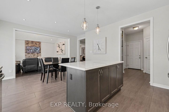 Photo 18 at 73 Bristling Crescent, Nepean (Half Moon Bay), Ottawa