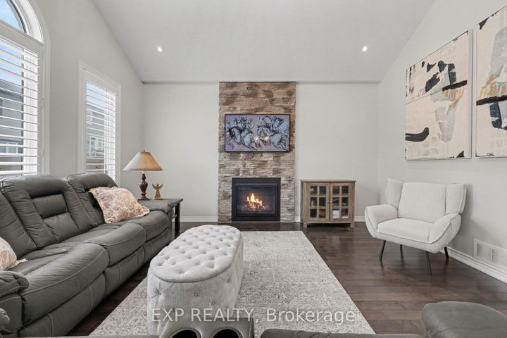 Photo 22 at 73 Bristling Crescent, Nepean (Half Moon Bay), Ottawa