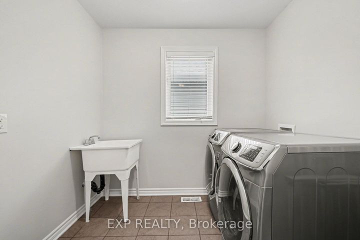 Photo 35 at 73 Bristling Crescent, Nepean (Half Moon Bay), Ottawa