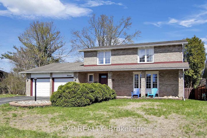 Photo 2 at 13 Shanel Place, Nepean (Pheasant Run), Ottawa