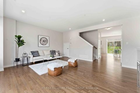 Photo 5 at 404 Appalachian Circle, Nepean (Half Moon Bay), Ottawa