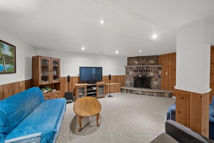Photo 28 at 11 Springdale Crescent, Nepean (Sheahan Estates/Trend Village), Ottawa