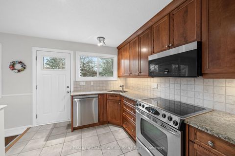 Photo 14 at 11 Springdale Crescent, Nepean (Sheahan Estates/Trend Village), Ottawa