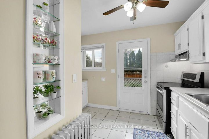 Photo 13 at 36 Argue Drive, Nepean (Borden Farm/Stewart Farm/Carleton Heights/Parkwood Hills), Ottawa