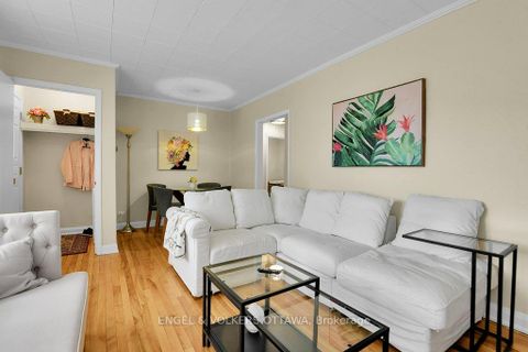 Photo 8 at 36 Argue Drive, Nepean (Borden Farm/Stewart Farm/Carleton Heights/Parkwood Hills), Ottawa