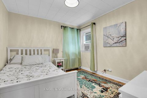 Photo 17 at 36 Argue Drive, Nepean (Borden Farm/Stewart Farm/Carleton Heights/Parkwood Hills), Ottawa