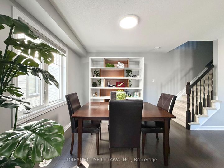 Photo 9 at 124 Pennant Avenue, Nepean (Half Moon Bay), Ottawa