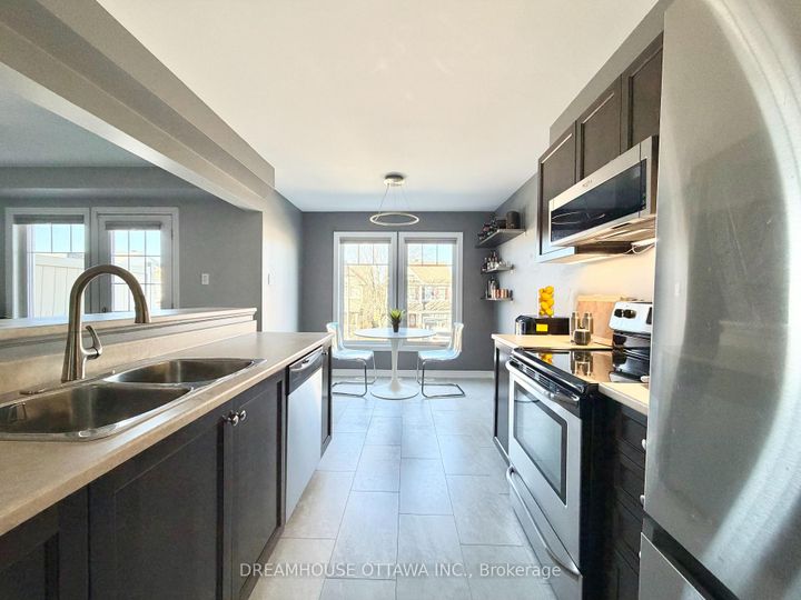 Photo 19 at 124 Pennant Avenue, Nepean (Half Moon Bay), Ottawa