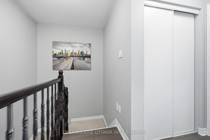 Photo 25 at 124 Pennant Avenue, Nepean (Half Moon Bay), Ottawa