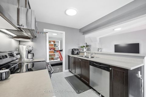 Photo 18 at 124 Pennant Avenue, Nepean (Half Moon Bay), Ottawa