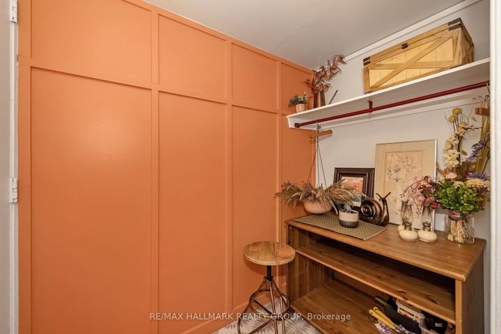 Photo 18 at 35 Benlea Drive, Nepean (Tanglewood), Ottawa