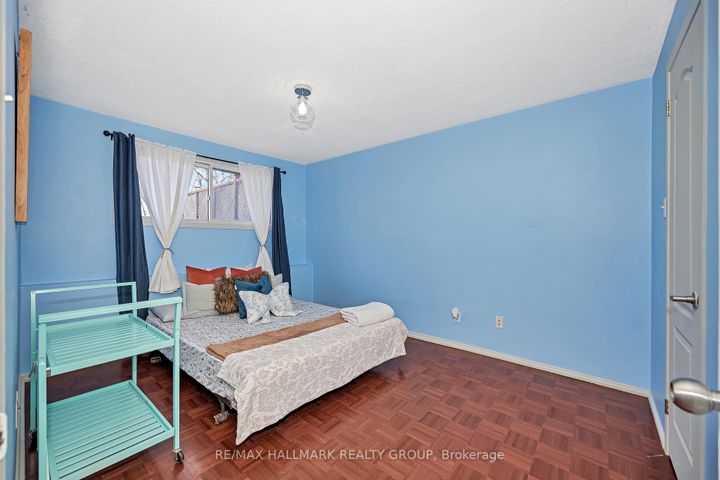 Photo 28 at 35 Benlea Drive, Nepean (Tanglewood), Ottawa