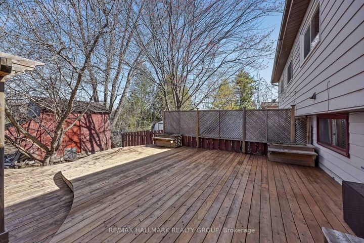 Photo 39 at 35 Benlea Drive, Nepean (Tanglewood), Ottawa