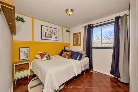 Photo 23 at 35 Benlea Drive, Nepean (Tanglewood), Ottawa