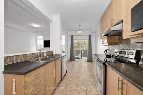 Photo 9 at 606 Pamplona Private, Nepean (Stonebridge), Ottawa