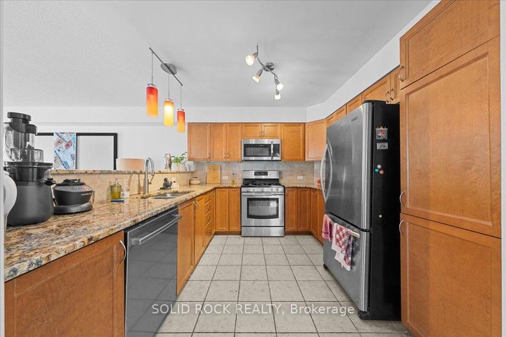 Photo 6 at 369 Citiplace Drive, Nepean (Merivale Industrial Park/Citiplace), Ottawa