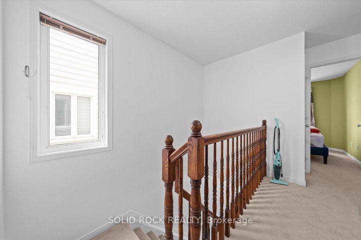Photo 14 at 369 Citiplace Drive, Nepean (Merivale Industrial Park/Citiplace), Ottawa